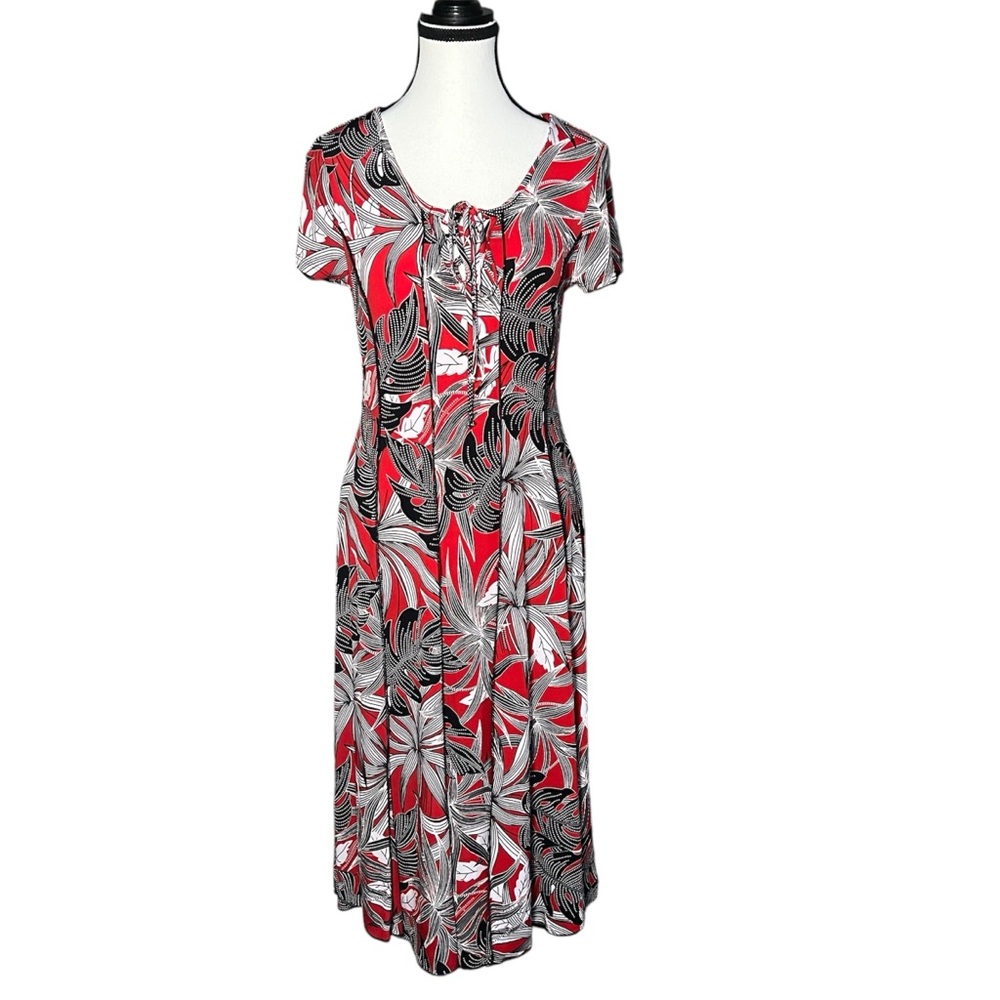 Sami & Jo Women's Red, White, and Black Floral Dress Midi Size Medium